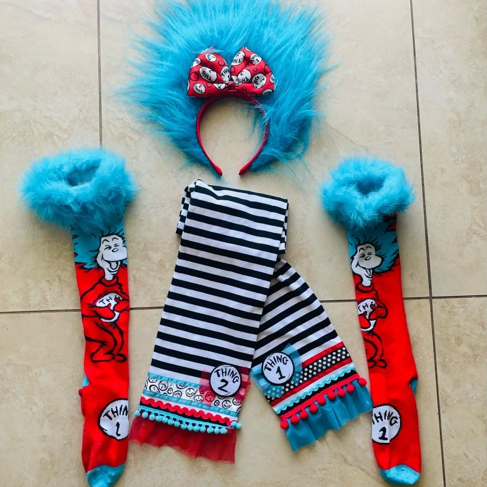 Dr. Seuss Presents Cat In The Hat  Family halloween costumes - Picture 7 of 11